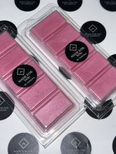 Load image into Gallery viewer, Strawberry & Vanilla Wax Melt - Snap Bar/Pots/Wardrobe Fresheners