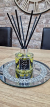 Load image into Gallery viewer, Reed Diffusers &amp; Reed Diffuser Refills
